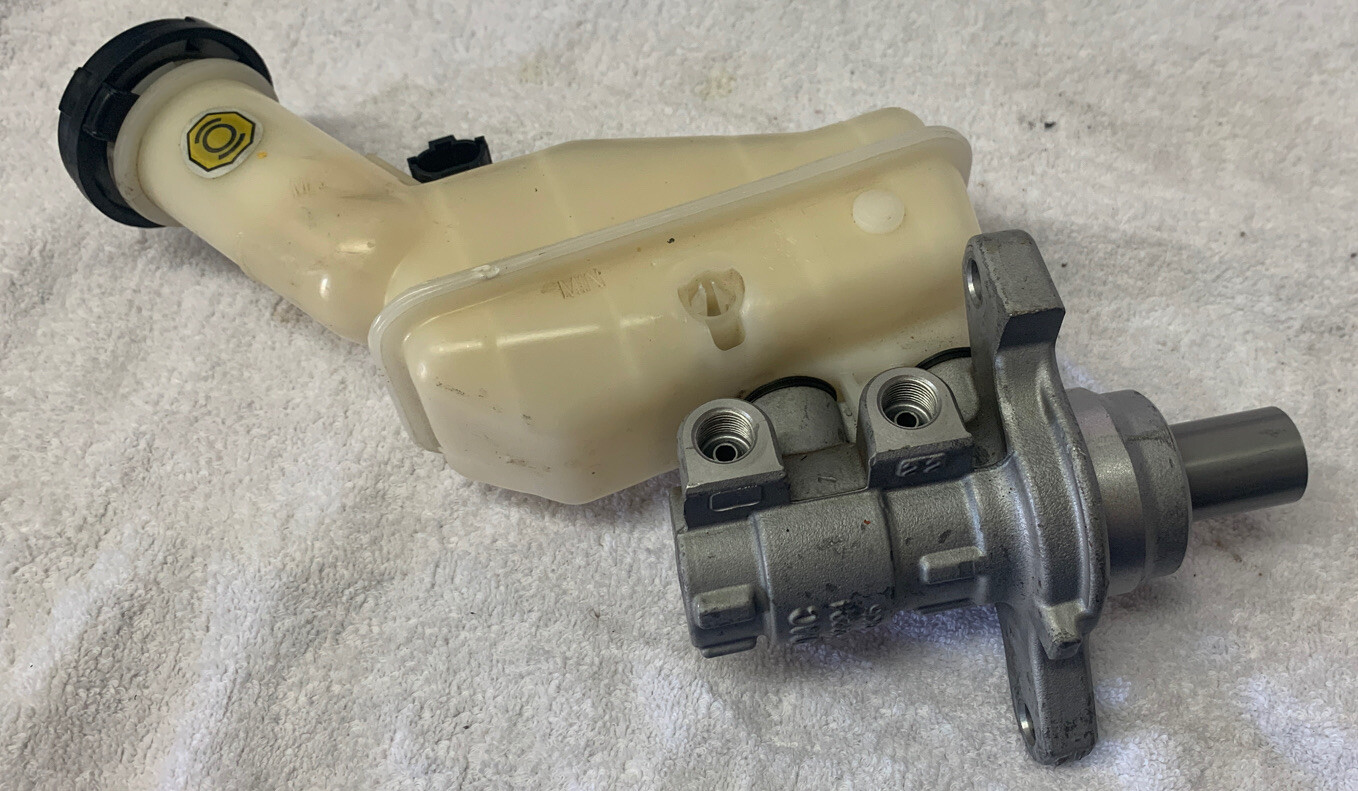 0916 Chevrolet Spark Brake Master Cylinder OEM eBay