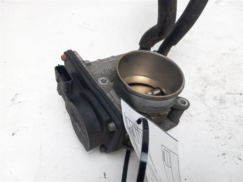 Nissan Rogue 2007-2013 carrocería del acelerador Foto 3 de 4