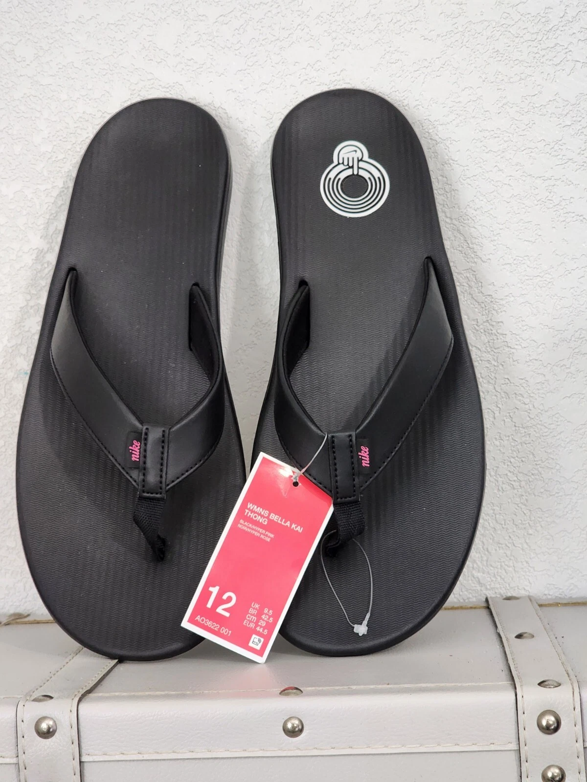 Sandali donna Nike Bella Kai Thong neri rosa nuovi con etichette #A03622 taglia 12