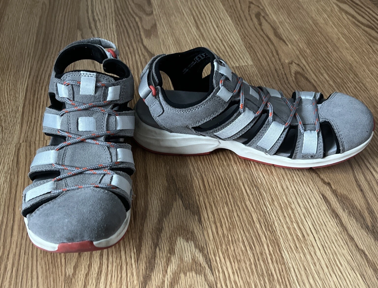 Sandali sportivi Clarks regolabili in pelle nebbia vapore taglia 8