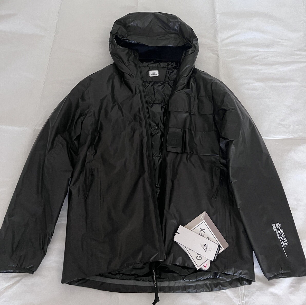 C.P. Company Mens Gore-Tex Infinium Rain Jacket Coat Size 50 C.P. Company Mens Gore-Tex Infinium Rain Jacket Coat Size 50