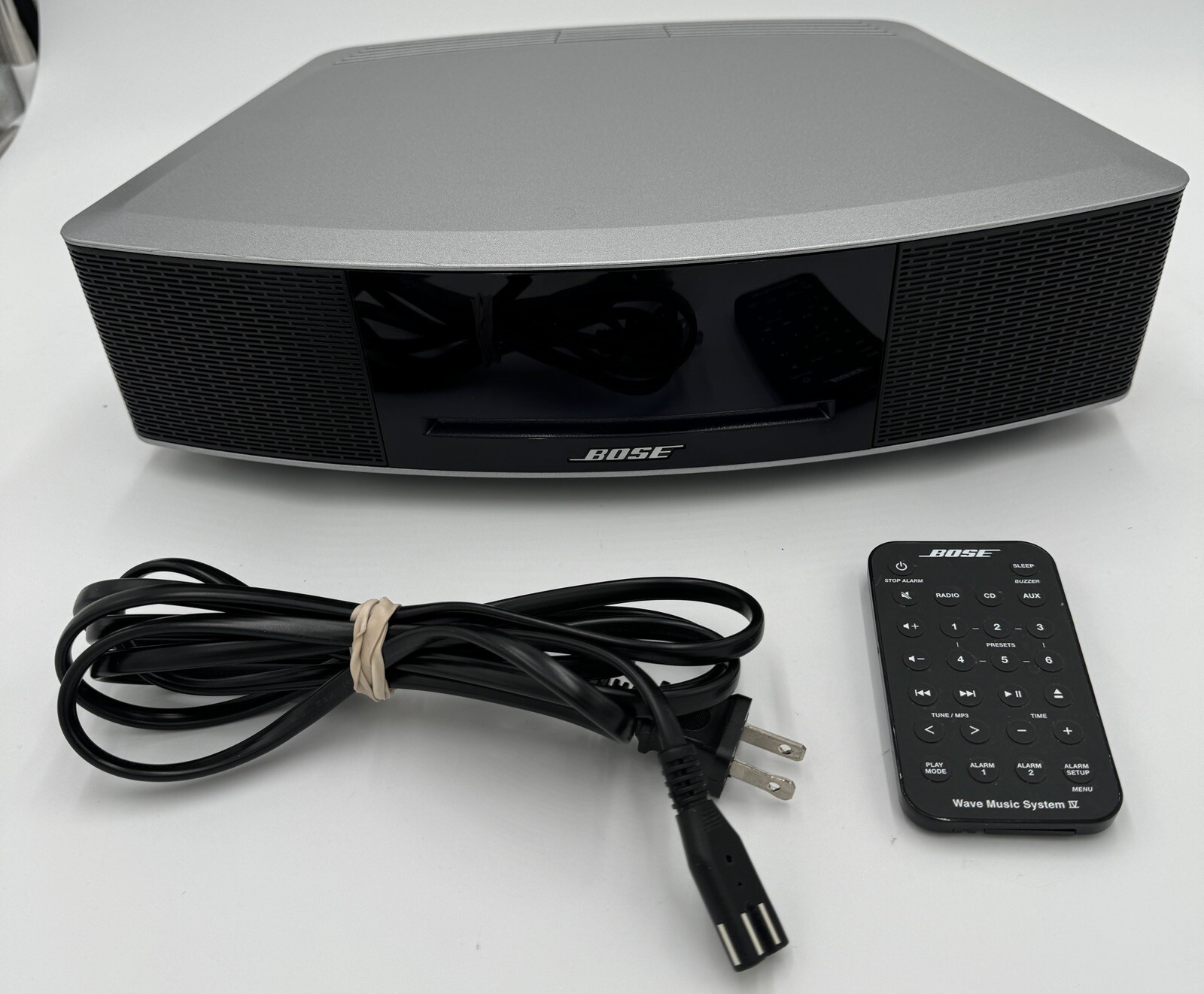 【美品】BOSE MODEL.417788-WMS Bose Wave Music System IV CD Player AM/FM Radio 417788-WMS w