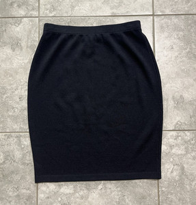 St John Collection Wool Blend Santana Knit Skirt Pull On Elastic Waist Black 10