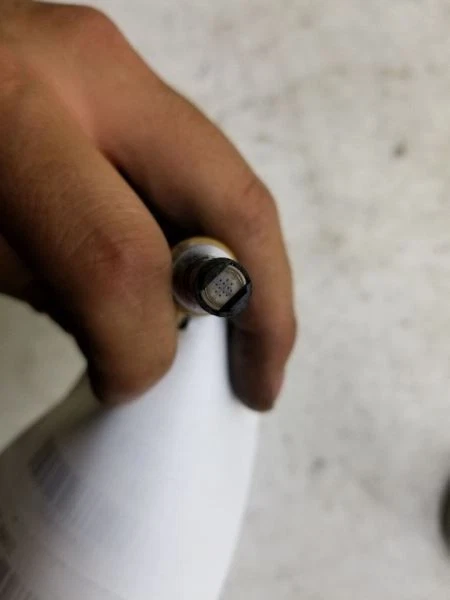 08-21 TOYOTA TUNDRA 5,7 L INYECTOR DE COMBUSTIBLE Foto 4 de 4