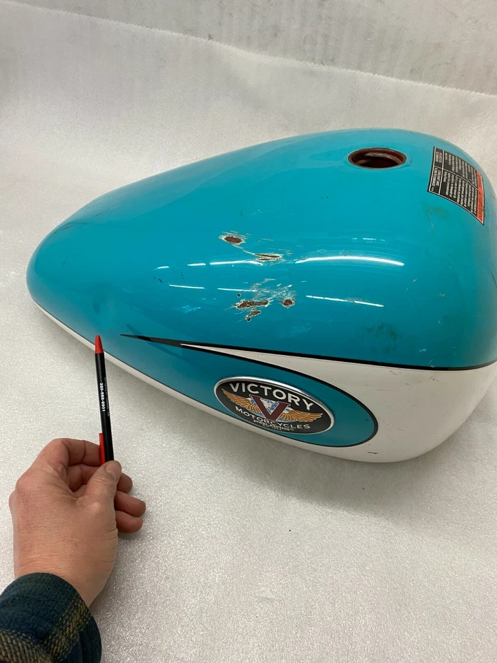 Victory POLARIS 02-06 Classic Cruiser tanque de combustible gasolina insignias emblema verde azulado y blanco Foto 2 de 4