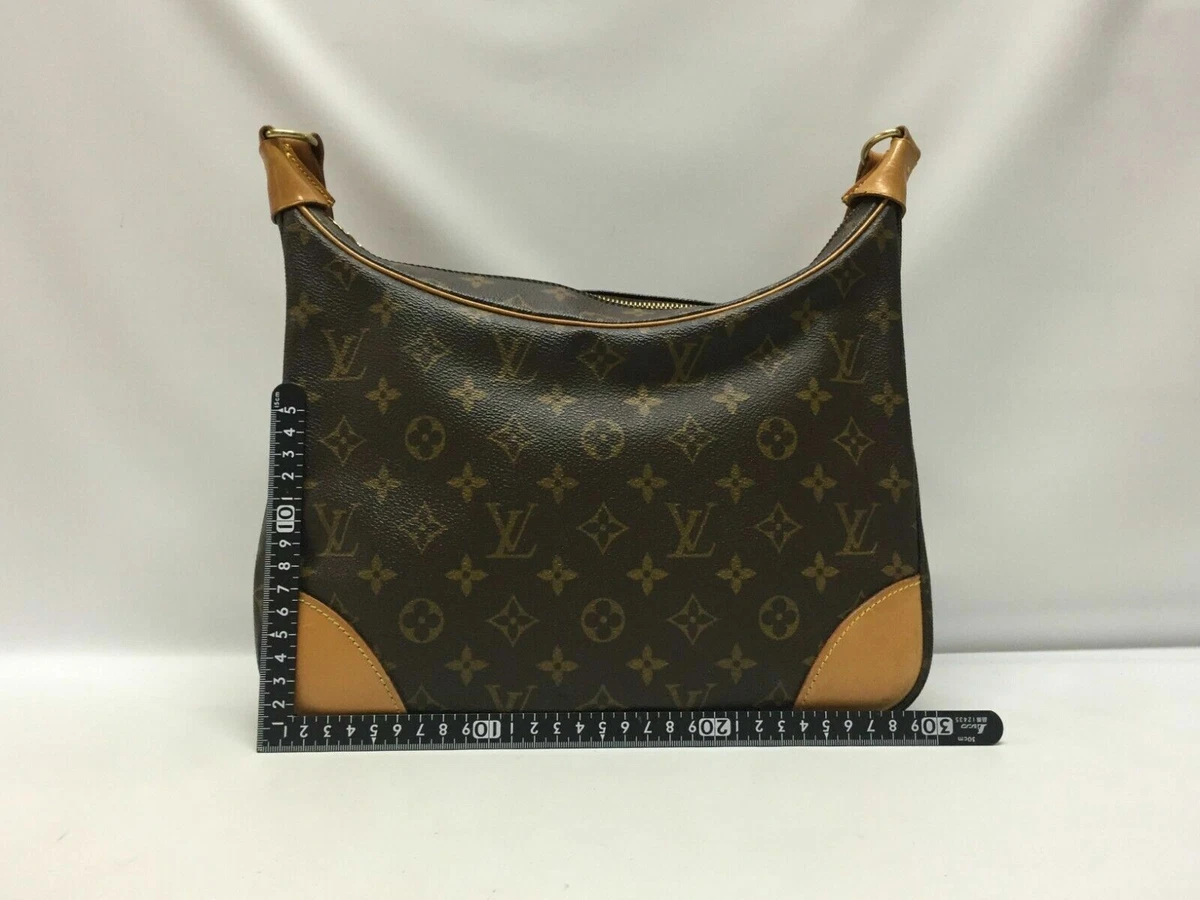 Louis Vuitton Boulogne Handbag 398969