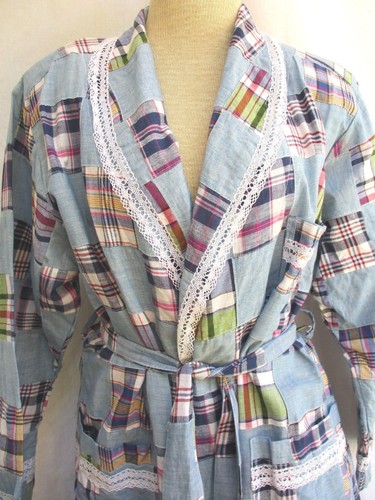 VTG 80's..CHAMBRAY..PATCHWORK..BATHROBE / ROBE..NEW OLD STOCK..sz MED - Picture 2 of 6