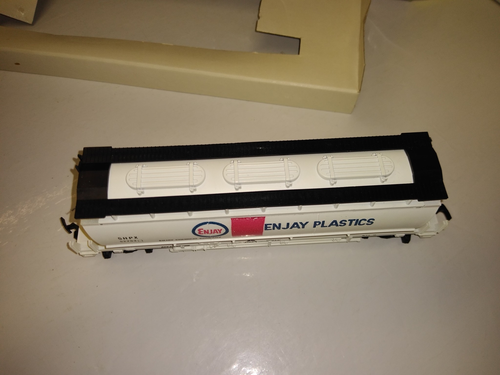 Vintage AHM Airflow ENJAY PLASTICS Railroad Car "HO" Scale Boxed Train