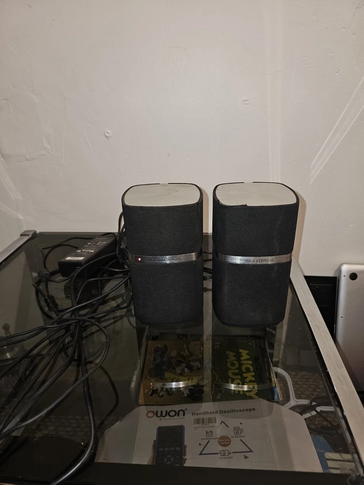 Bowers & Wilkins MM-1 Desktop Speakers – USB Powered – Fully Working, AUX...