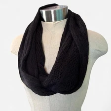 Women’s Black Knitted Soft Infinity Scarf Diamond Mesh Netting Woven Stretchy