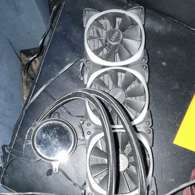 NZXT High-Performance Liquid CPU Cooler with Triple Fan Radiator Black White