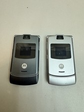 2x Motorola Razr V3 Gray and silver For Parts/Not Working 