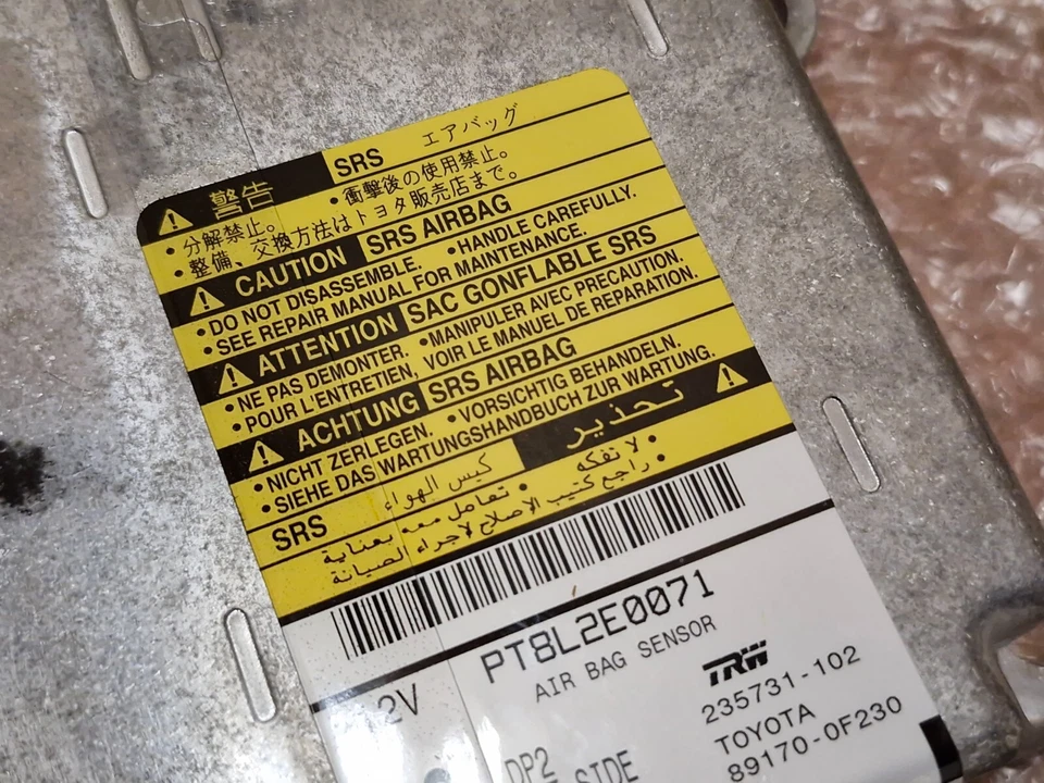 Toyota Corolla Verso Air Sensor ECU 040065820F PT8L2E0071 235731-102 891700F230 - Image 4 of 4