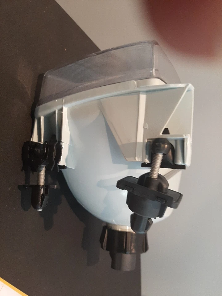 Nuevo Ford Explorer 1995-01, faro de montañero (ojo de águila) pasajero con bombilla Foto 3 de 4