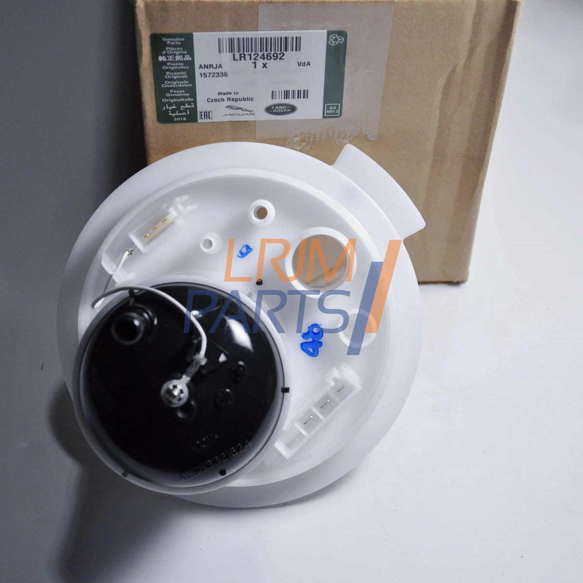 Genuine Land Rover Range Rover RR Sport FUEL SENDER COVER LR048891 