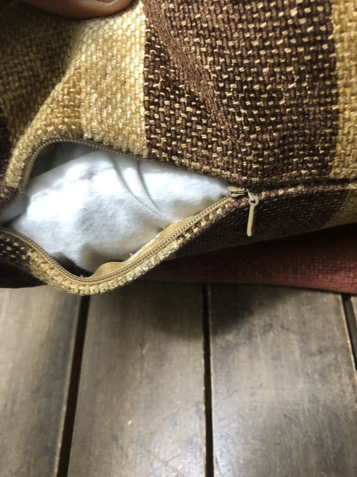 RESTORATION HARDWARE PAIR TAN/RED/BROWN PILLOW COVERS 22x22" STRIPES CHENILLE - Image 3 of 4