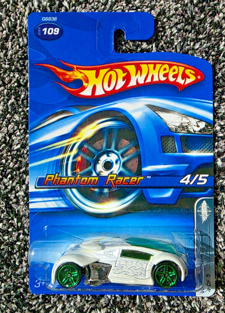 Hot Wheels Phantom Racer 109/187 2005 Mainline A 4/5 Fast Shipping NIB