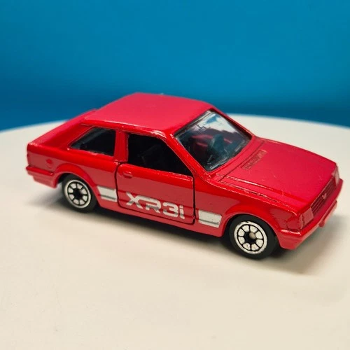 Vintage Corgi Ford Escort XR3i Red 1:64 Diecast 1982 Opening Doors