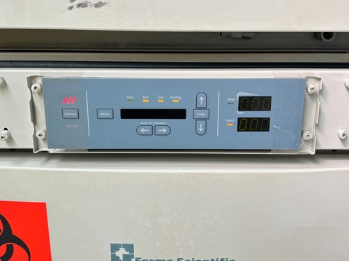 Forma Scientific 3110 Incubatrici a doppia coltura cellulare impilate CO2 con giacche d'acqua #3 - Foto 3 di 12