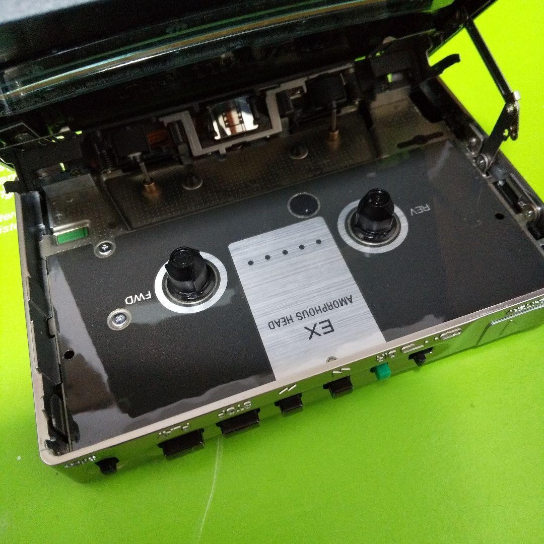 【完全ジャンク品】コカコーラ/ソニーカセットウォークマンSONY WM-190 JUNK] Coca-Cola SONY Cassette Walkman WM-190 - For Parts or Repair