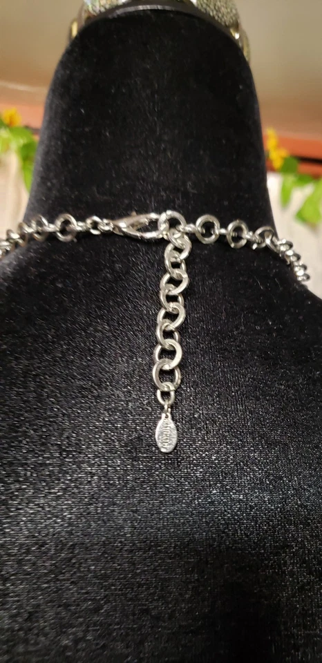 Conjunto de collar y pulsera elástica Chico's de 18,5 pulgadas de largo negro/oro/plateado Foto 3 de 4