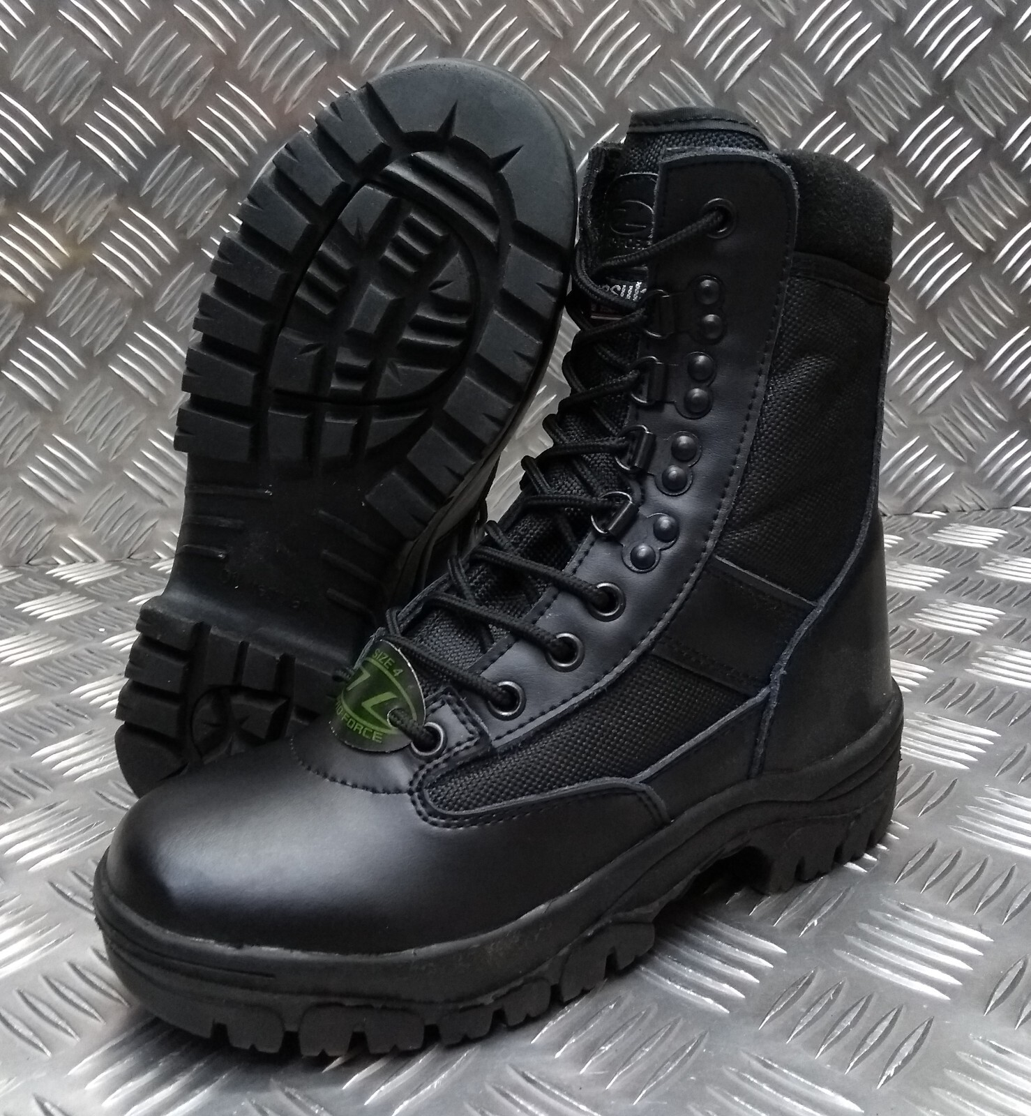 Lightweight Shock-Absorbing Combat Boots with Anti-Slip Highlander Soles UK4-image