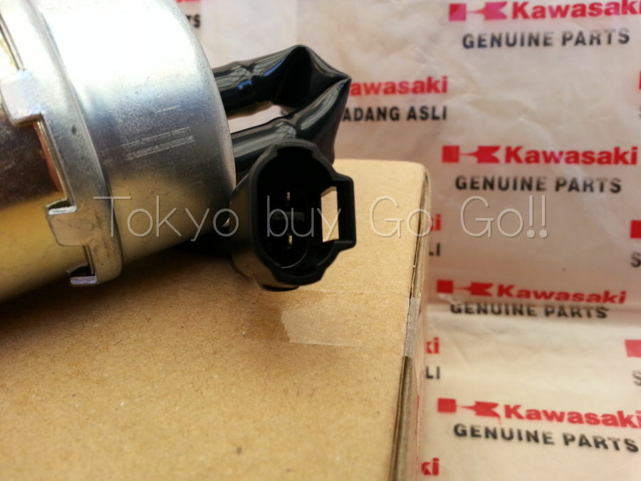 Kawasaki Ninja ZX-9R ZX-6R ZZR600 Fuel Pump 49040-1064 | Genuine
