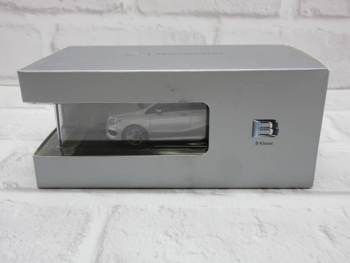 1:43 Mercedes Benz B class AMG line polar silver Diecast