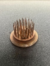 VINTAGE METAL SPIKE FLORAL FROG 1 1/2" BY 1"