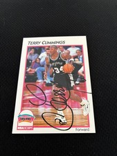 TERRY CUMMINGS AUTOGRAPH 1991 NBA HOPPS SAN ANTONIO SPURS NRMT BASKETBALL CARD