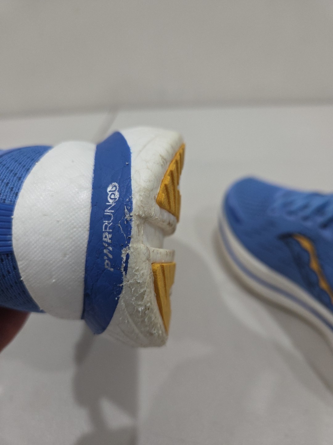 Saucony Womens Size 9.5  Endorphin Speed 3 Running Shoes Blue Yellow S10756-30 thumbnail 12