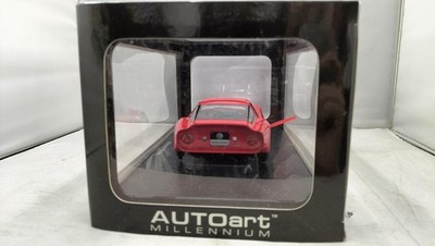 AUTOart オートアート 1/18 アルファロメオ TZ2 1965 お 手頃