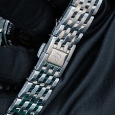 2023 Breitling Navitimer AB0138 – 43mm B01 Chronograph Black Dial Steel B&P 18