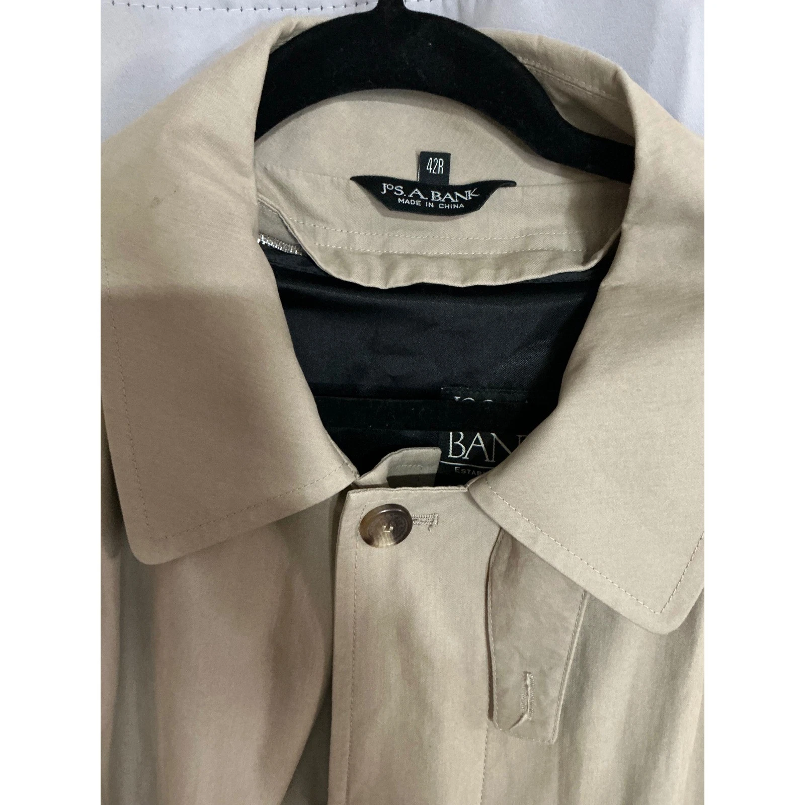 Jos. A. Bank Mens Tan Khaki Trench Coat with Removable Liner Size 42R - product detail image 4