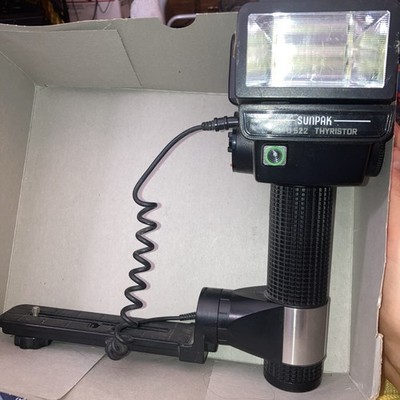 Sunpak Auto 522 Thyristor Handle Mount Strobe Flash for Film Digital DSLR