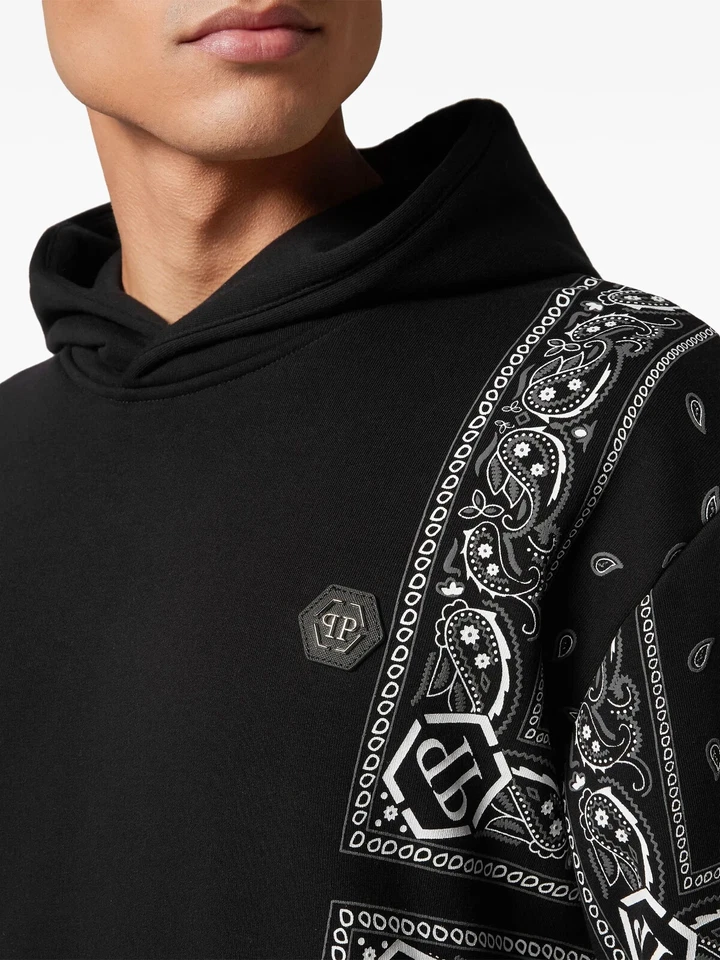 PHILIPP PLEIN Sudadera con Capucha Paisley Bandana Negra Talla L Precio de venta sugerido por el fabricante $1550 $ Foto 4 de 4