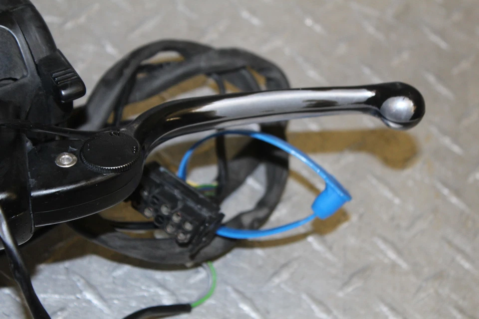 BMW R1150RT-P R1150RT 2002 policía clip izquierdo en mango bocina interruptor de señales Foto 3 de 4