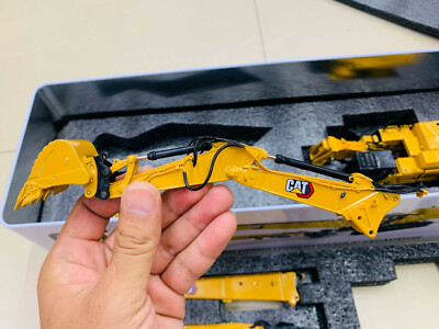 Cat 352 Ultra High Demolition Hydraulic Excavator 1:50 By Cat 352 Ultra High Demolition Hydraulic Excavator 1:50 By