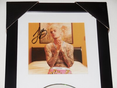 JUSTIN BIEBER Autographed 