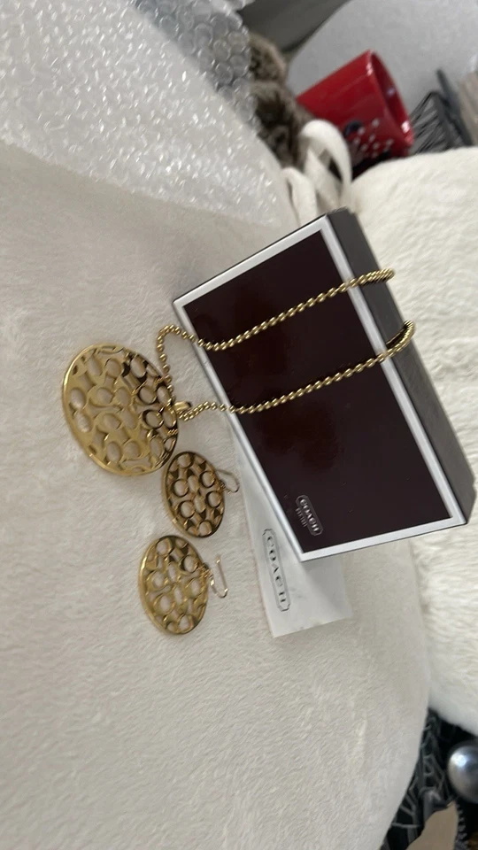 Juego de 3 collar y pendiente medallón vintage Coach Signature Foto 2 de 4