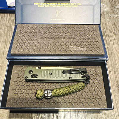 Benchmade Mini Bugout OD Green Handle  Axis Lock Drop Point Clip w/lanyard