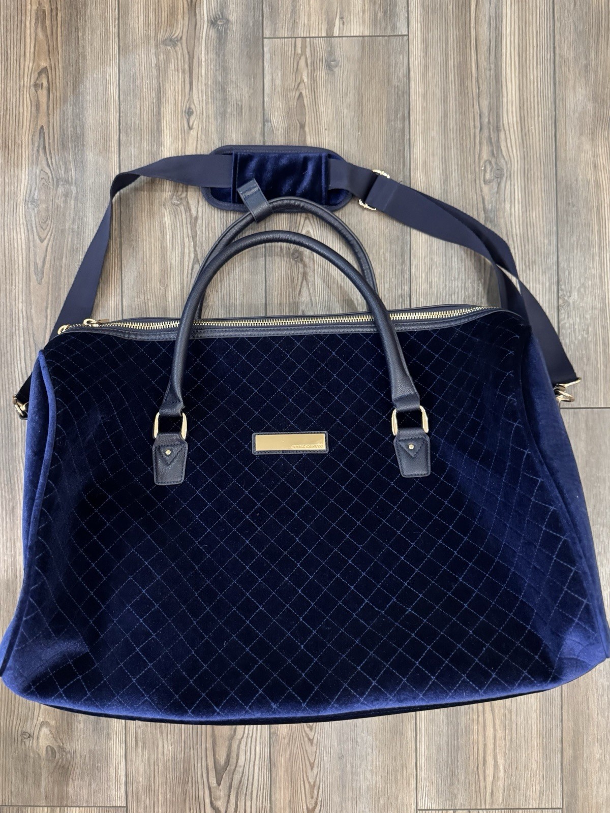 NWOT Rare Vince Camuto Velvet Weekender Duffel – Quilted Navy Carry-On