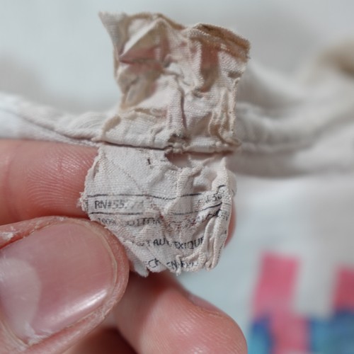 Vintage Red Hot Chili Peppers Shirt Mens M White Band Graphic Distressed 90s, $28.95 - Photo 7