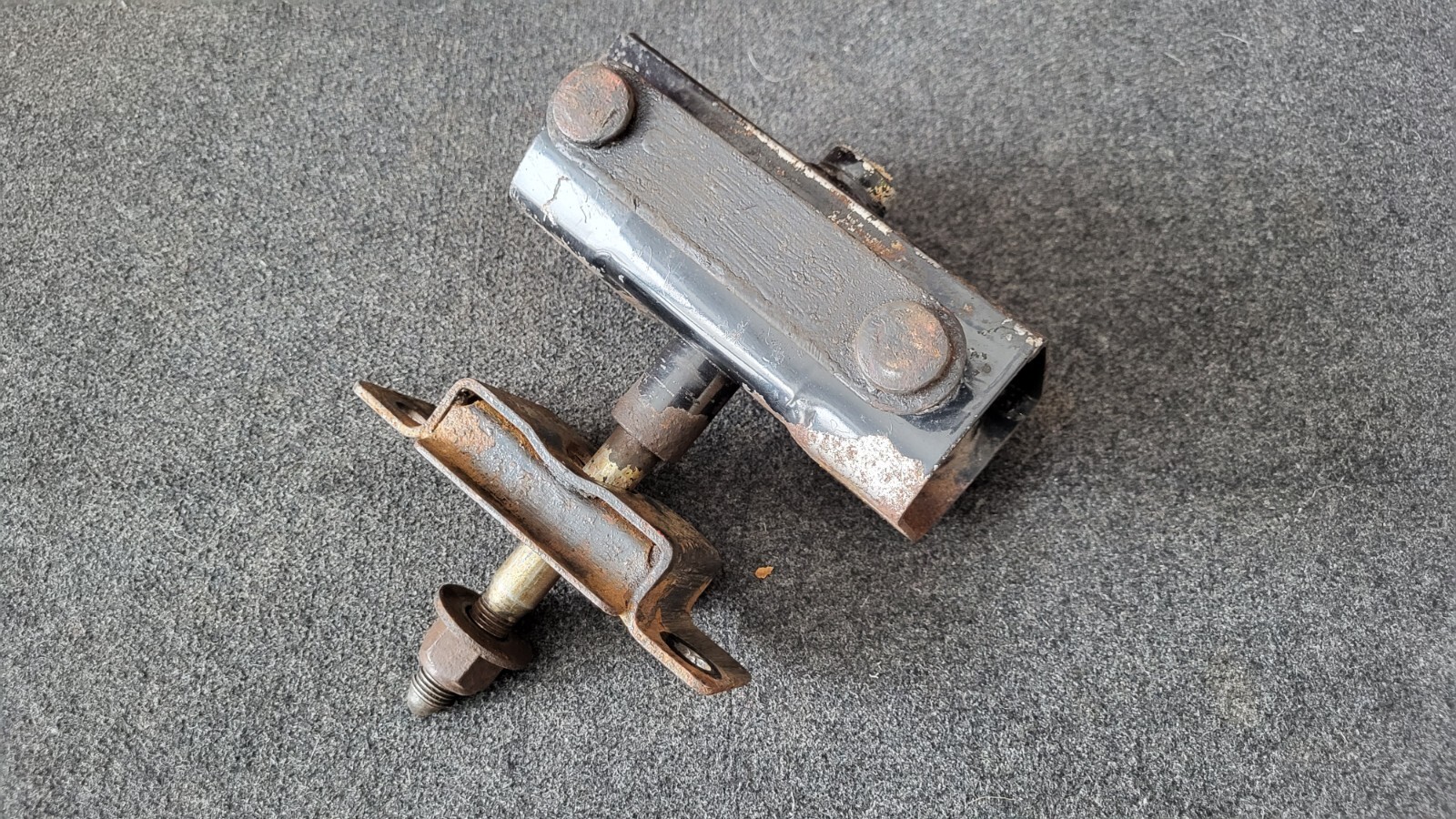 NISSAN 280ZX Rear Differential Carrier Mount | eBay