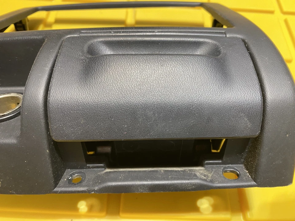 Nissan Xterra 2000-2004 3,3 L OEM radio tablero bisel moldura 00 01 02 03 04 encendedor Foto 2 de 4