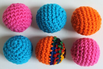 Set of 6 Handmade Crochet Cat Toys Balls Amigurumi with BELL Inside, 2'' diameter