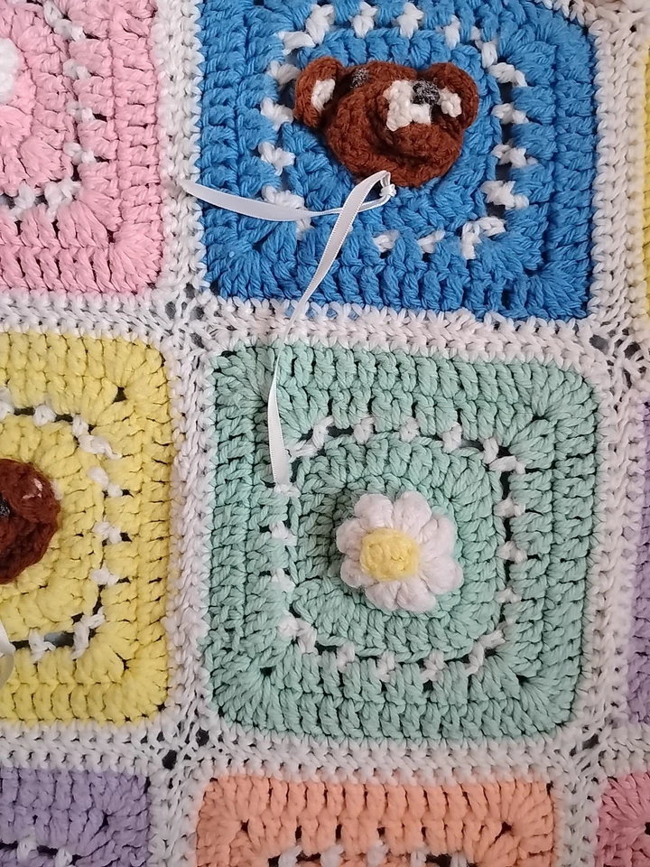 Manta de bebé hecha a mano tejida a ganchillo 3D osos de peluche y flores 26" X 33" Foto 3 de 4