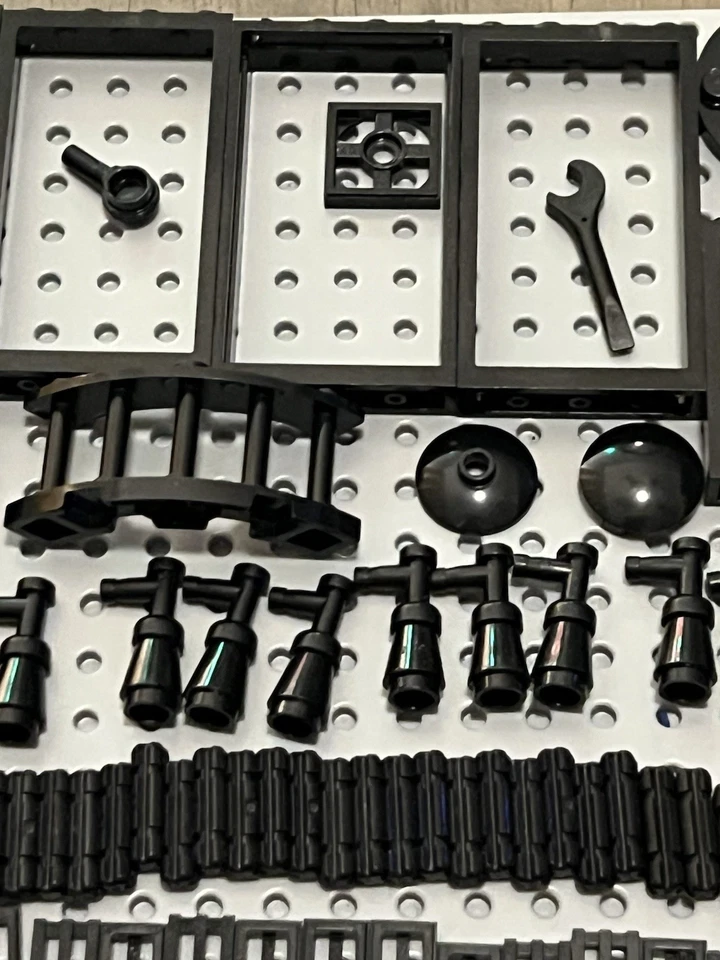 LEGO Negro Lote a Granel 600 Piezas Puerta Cárcel Ladrillo Ventanas Pared Pendiente Castillo Star Wars Foto 3 de 4