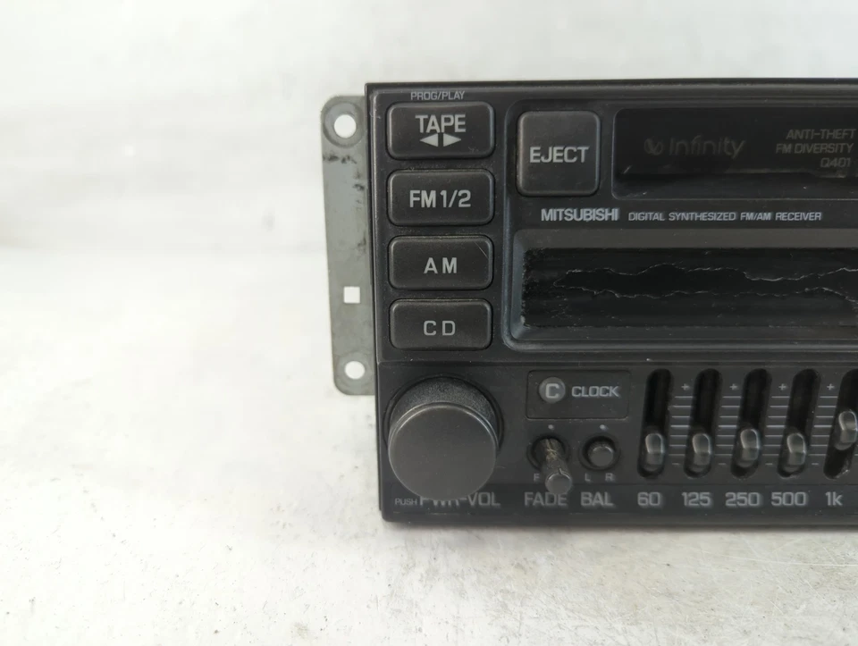 Receptor de radio reproductor de CD Am Fm Mitsubishi 3000gt 1993-1996 RU6G2 Foto 3 de 4