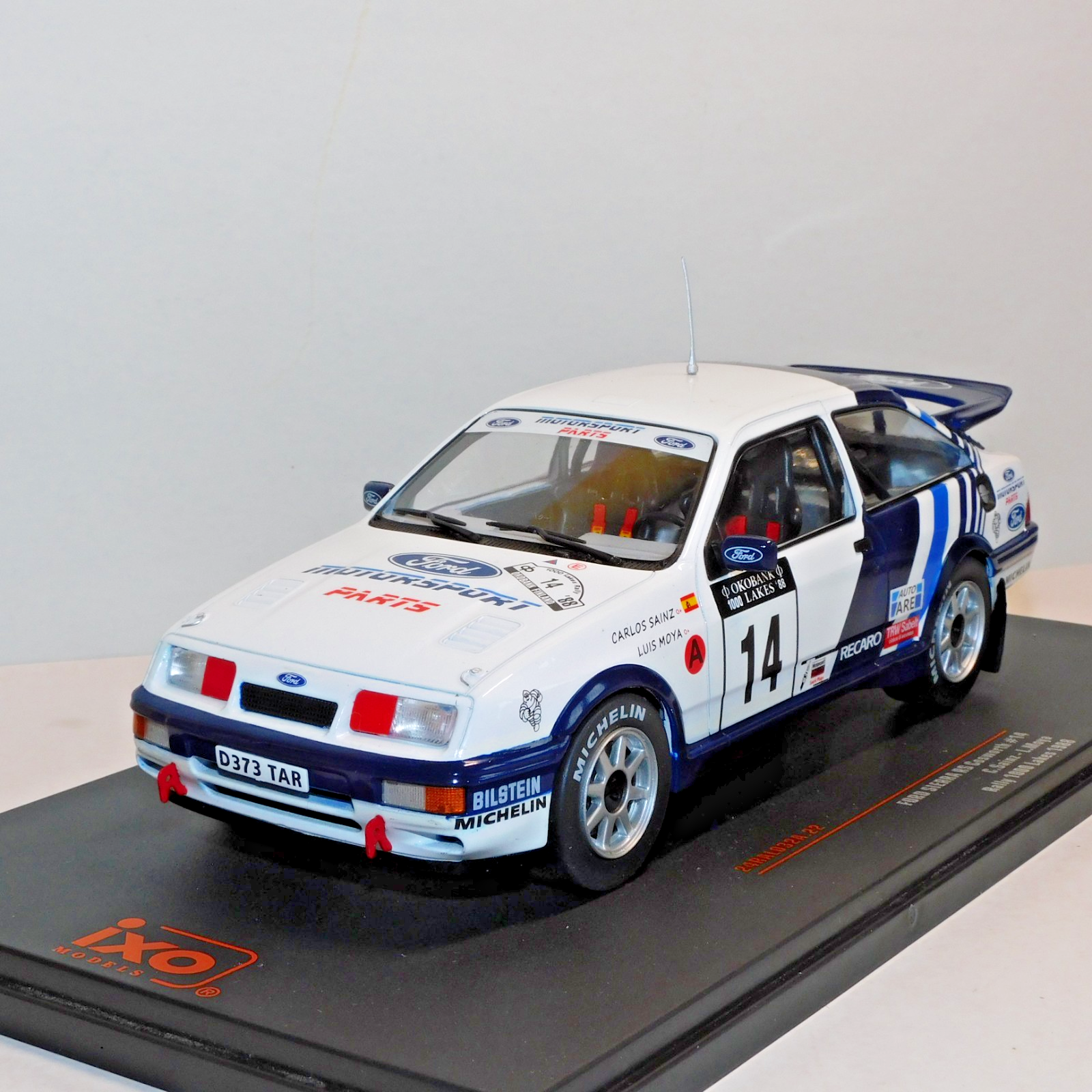 IXO FORD SIERRA RS COSWORTH #14 1000 LAKES RALLY 1988 C SAINZ 1/24 24RAL032A